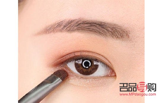 <h3>自制睫毛膏，美丽从细节开始</h3>
