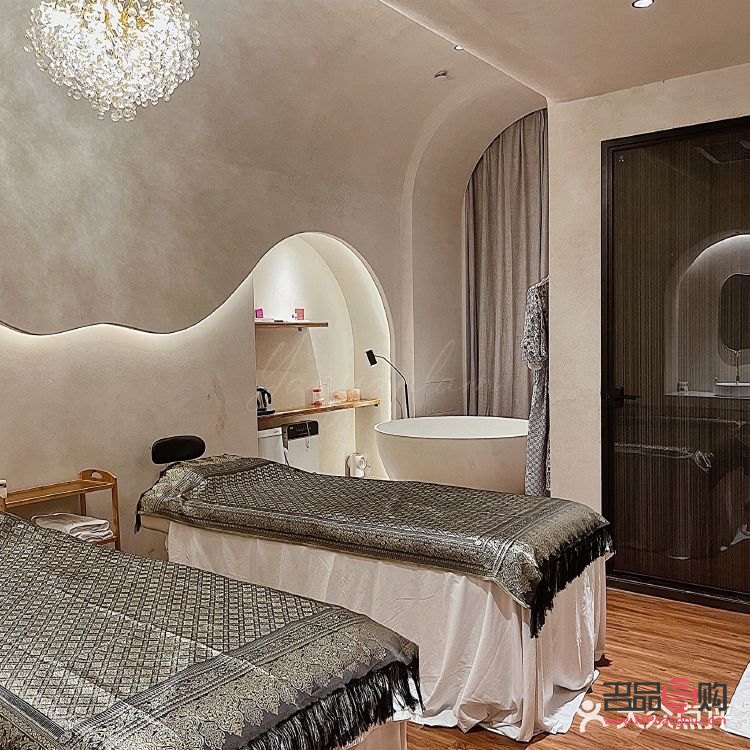 <h3>小美容院的优势与考量</h3>