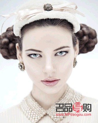 <h3>彩妆漆修补全攻略:让妆容重现光彩</h3> <h3>彩妆漆修补全攻略:让妆容重现光彩</h3>