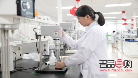 <h1>绿叶中的美容奥秘：探寻天然护肤之宝</h1>