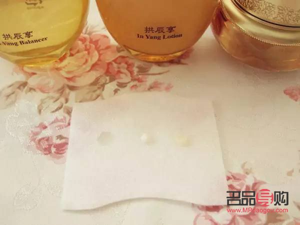 <h3>白芷泡水喝,美容养颜新选择</h3> <h3>白芷泡水喝,美容养颜新选择</h3>