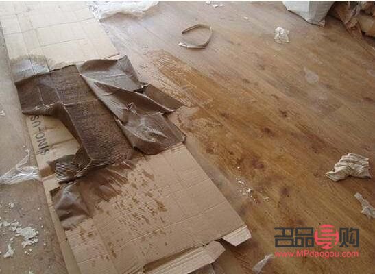 <h3>地板破损美容修复全攻略</h3>