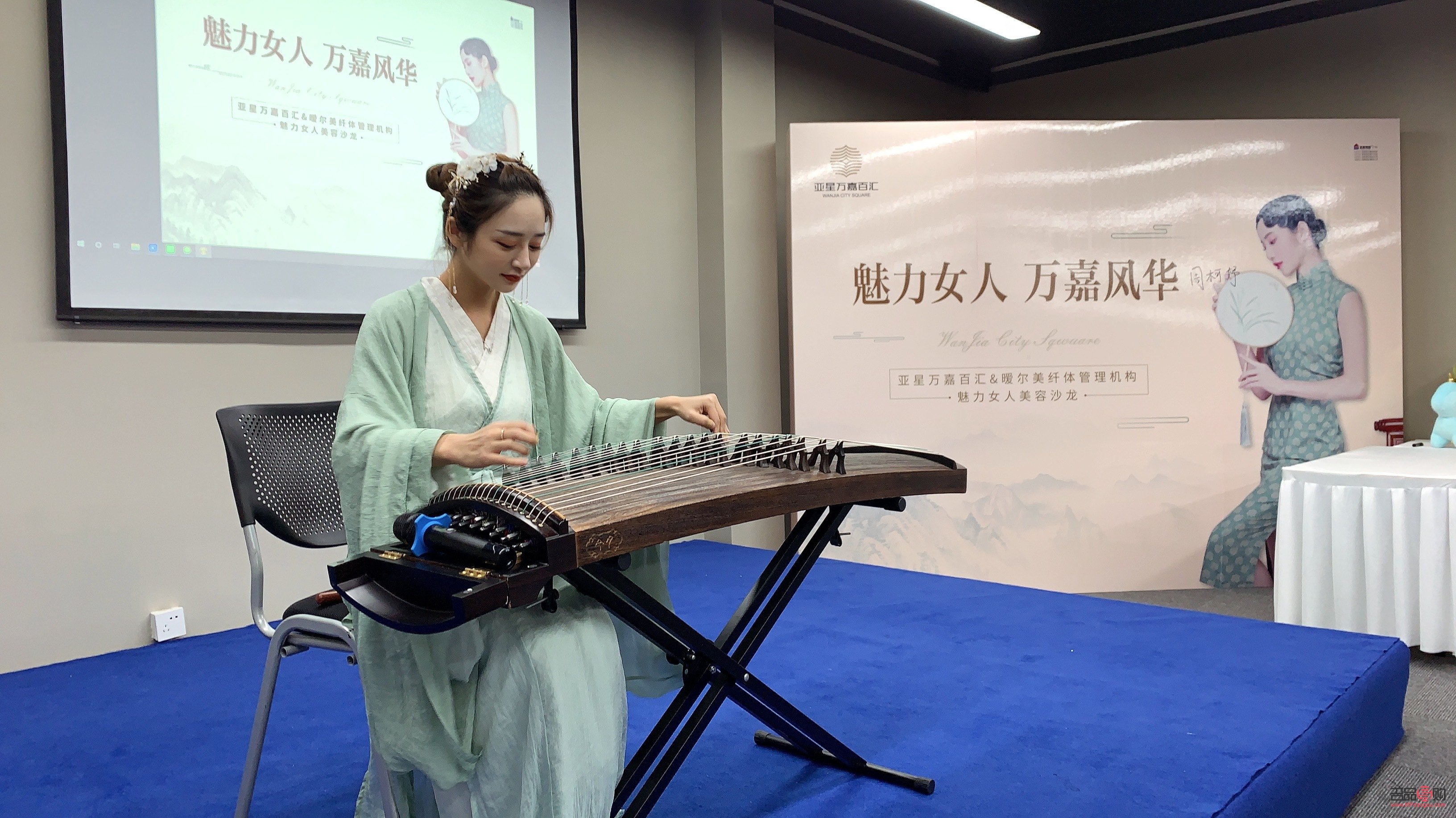 <h3>美容行业的魅力与挑战</h3>