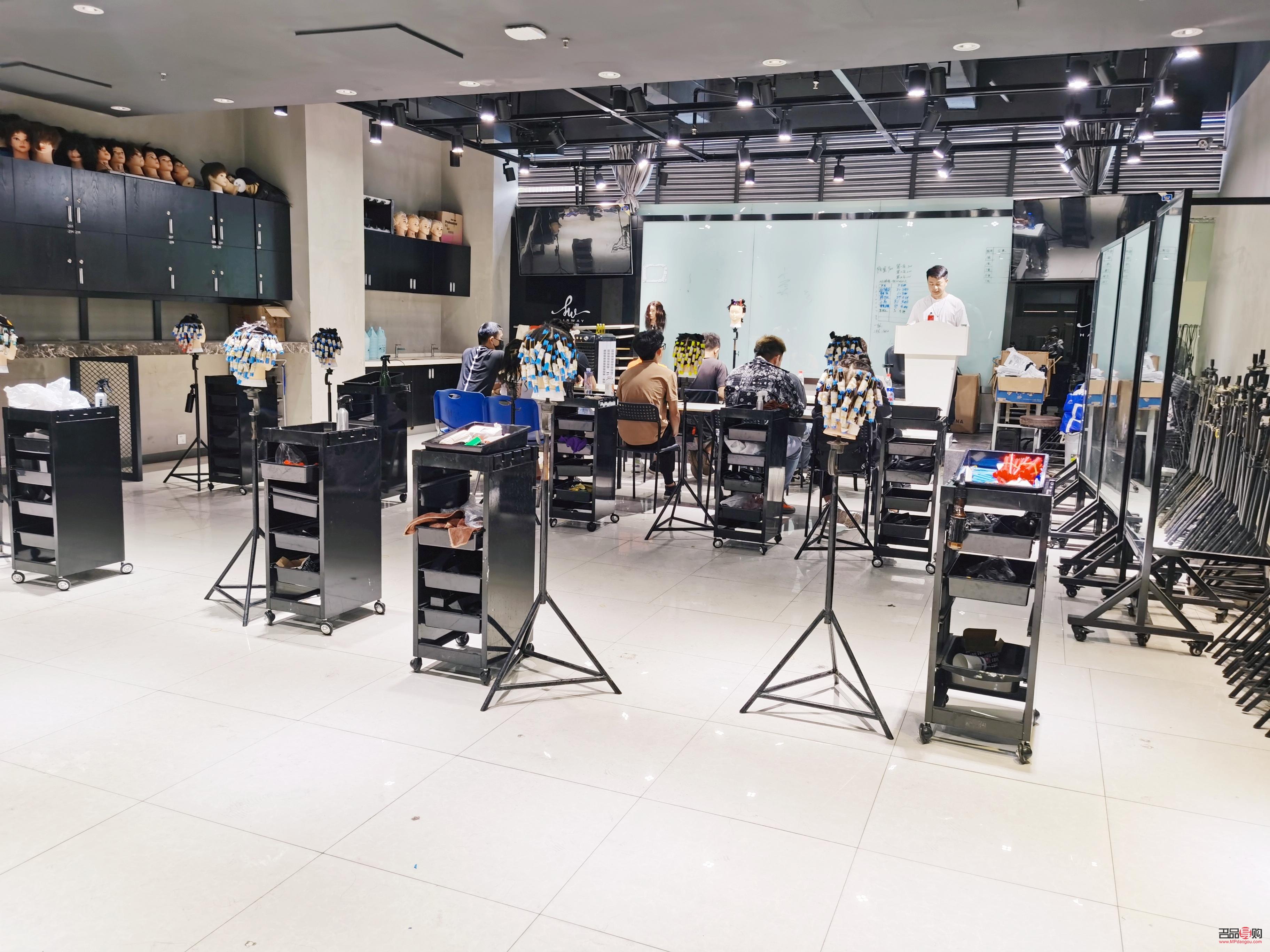 哪可以学美容美发(哪学美容美发好) 哪可以学美容美发(哪学美容美发好)