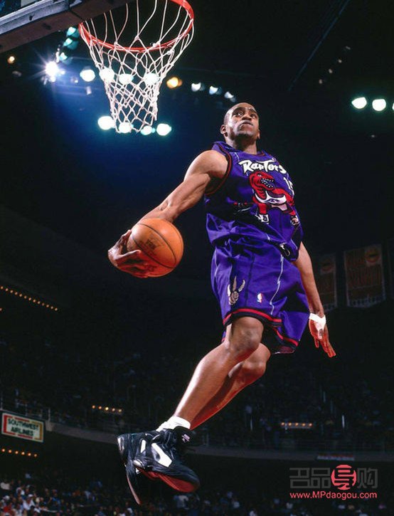 <h3>篮球运动中的身体护理全攻略</h3> <h3>篮球运动中的身体护理全攻略</h3>