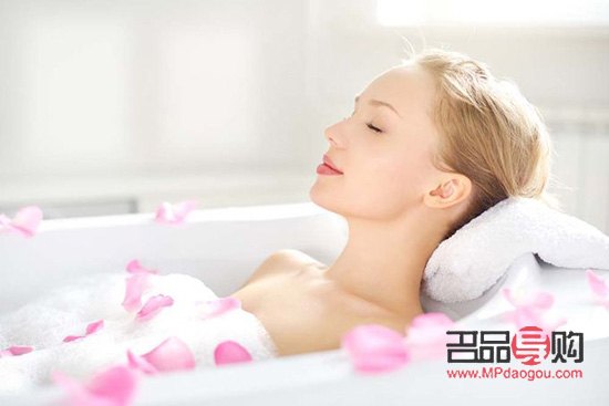牛奶沐浴美容法，让肌肤如丝般柔滑