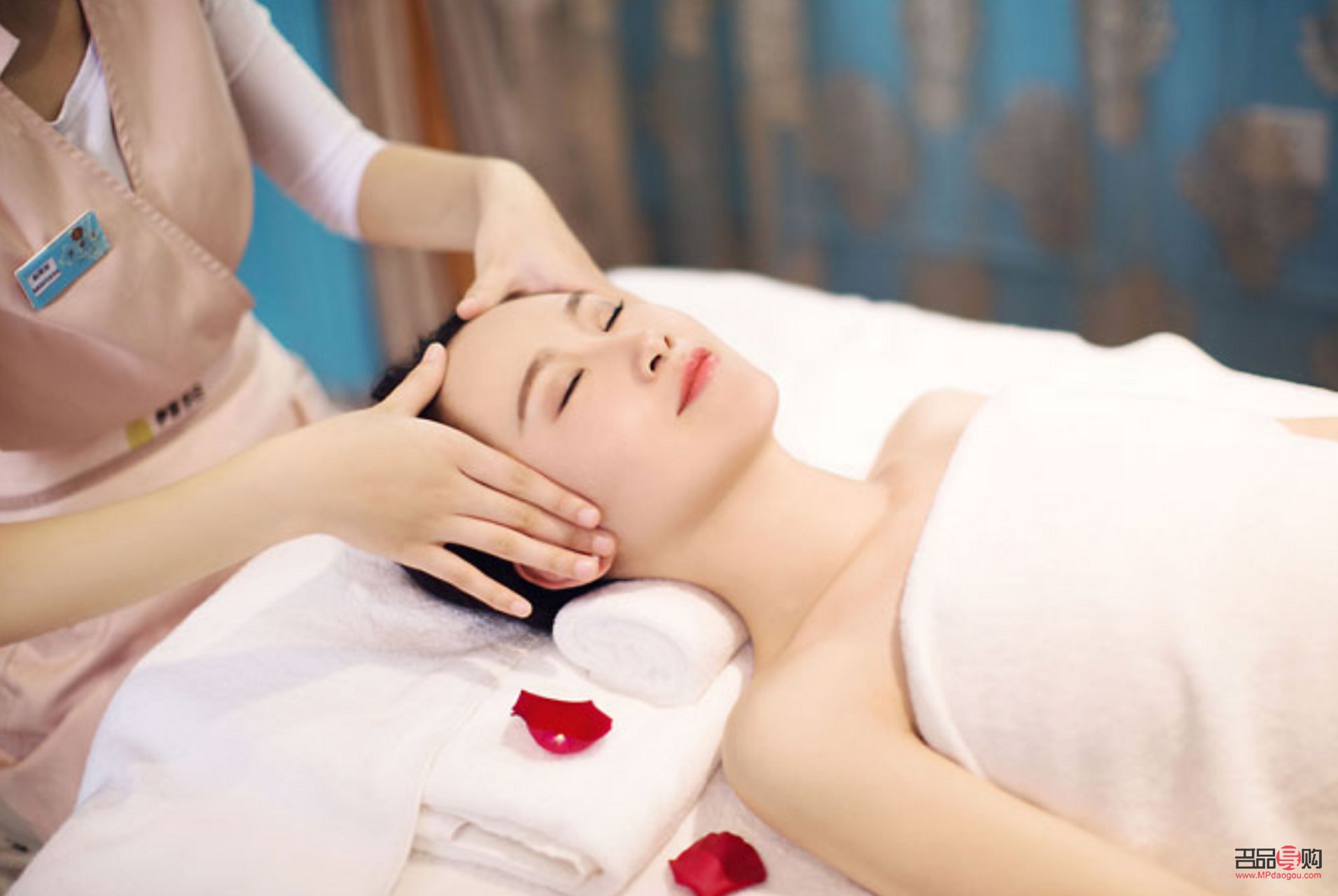 <h3>美容师是否需要进行身体护理?</h3> <h3>美容师是否需要进行身体护理?</h3>