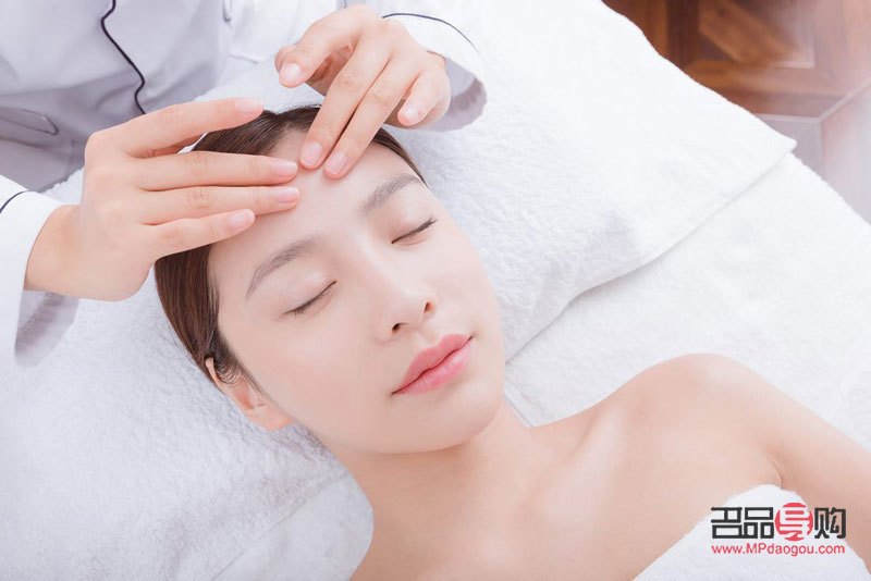 美容师包住五险吗(美容师有没有五险一金)