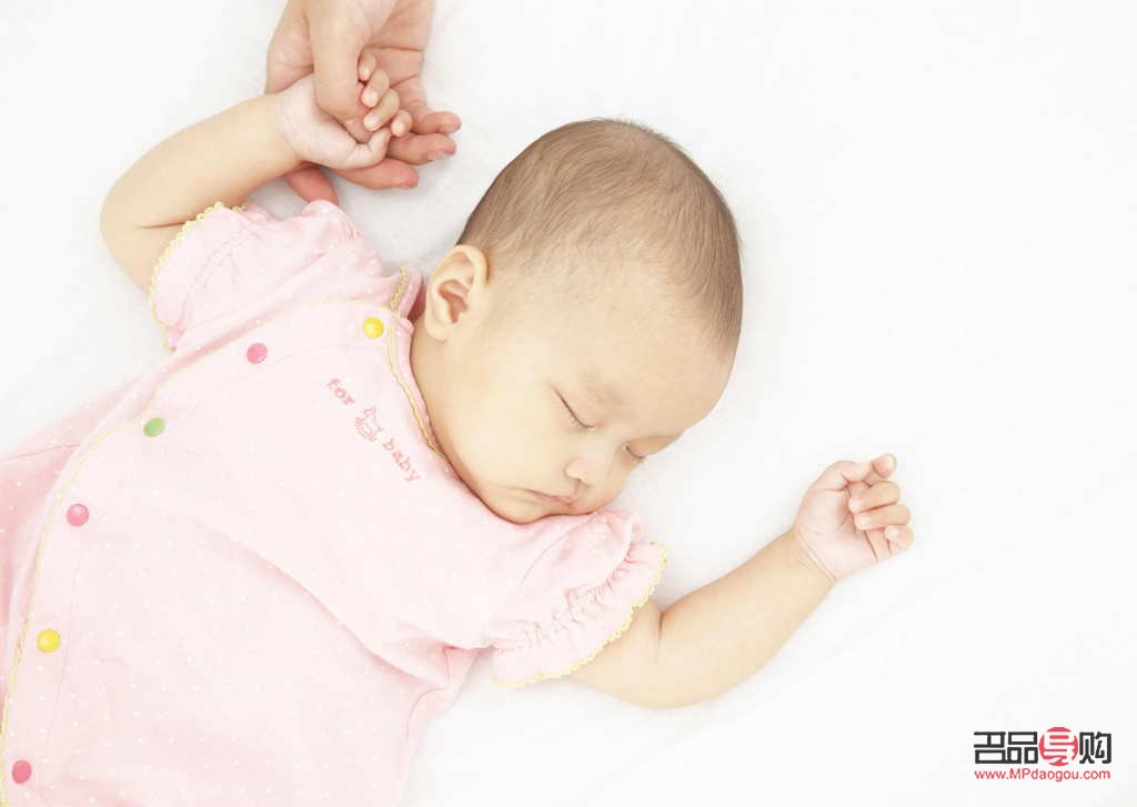 <h3>冬季婴儿护理全攻略：呵护宝宝温暖过冬</h3>