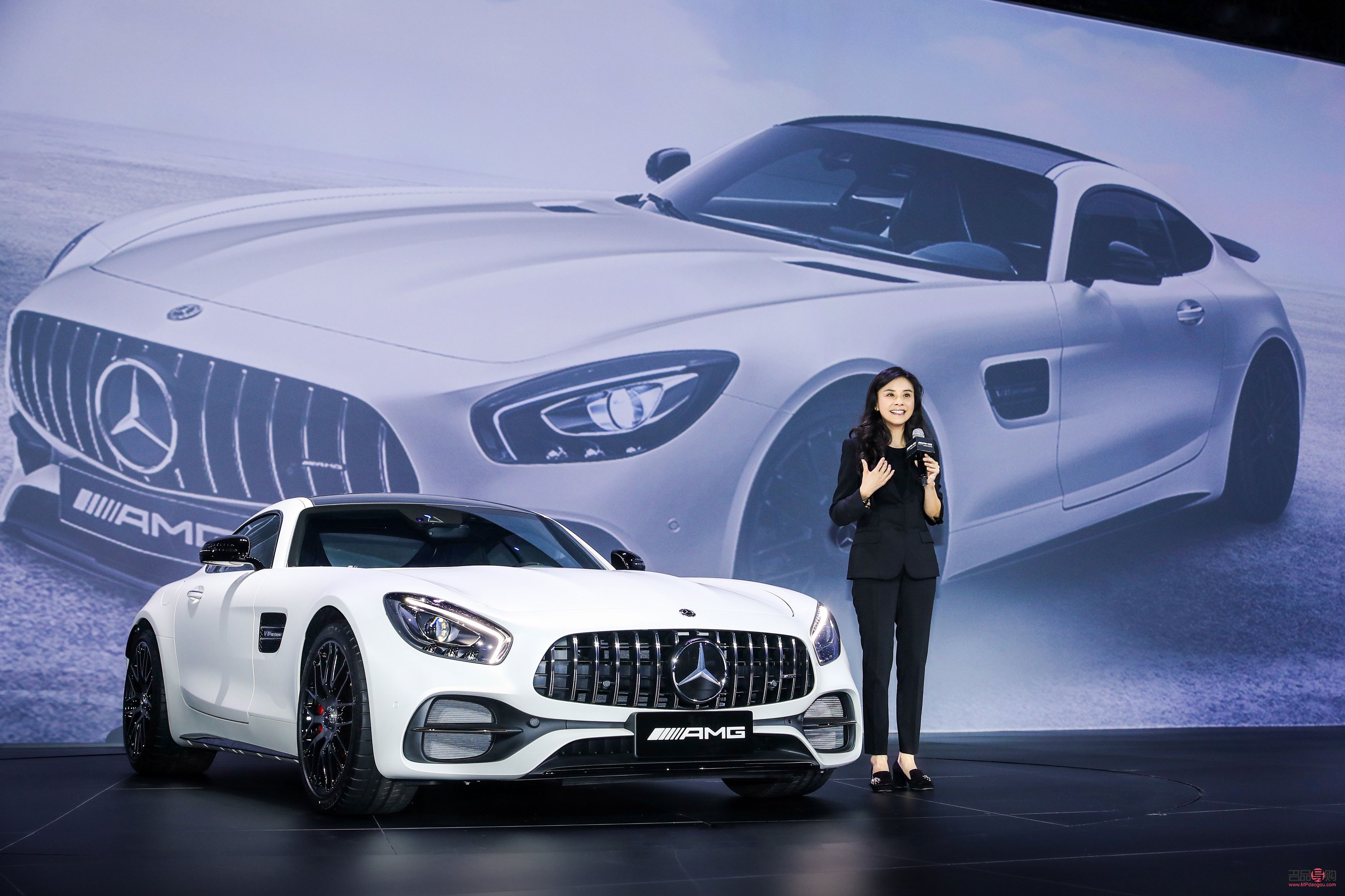 美容仪里放什么？揭秘美容仪的神奇配方！