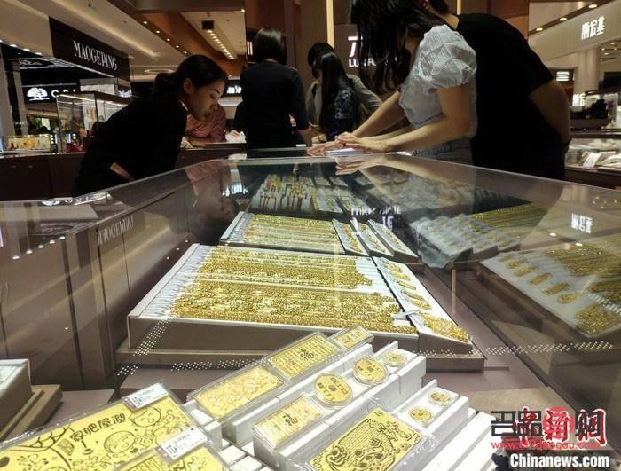 银行的金条能卖到金店吗(银行的金条能卖到金店吗现在)
