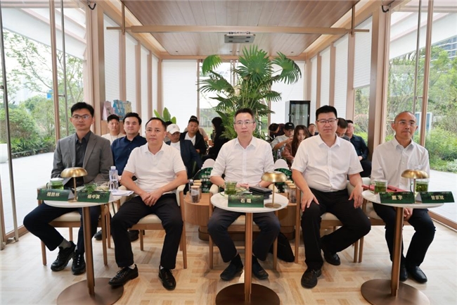 有鱼×沱牌生物科技联合推出酒糟黑水虻宠物食品  开创生态与健康共赢新路径