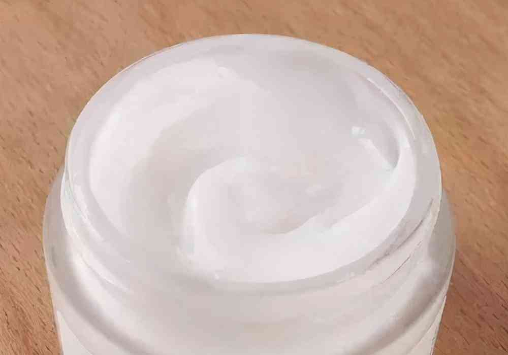 化妆品盖子裂开怎么办(化妆品盖子裂开怎么办视频)