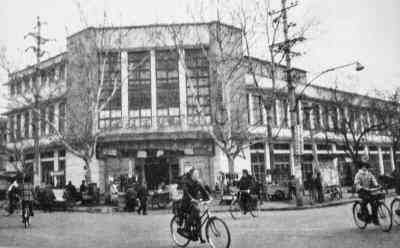 汤阴男士化妆品专卖店(汤阴男士化妆品专卖店电话)