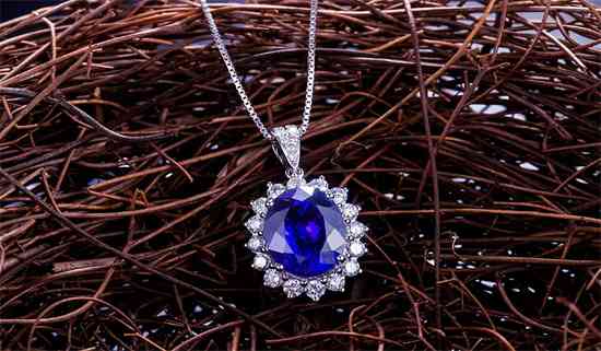 红珊瑚手链寓意和作用(红珊瑚手链有什么作用)