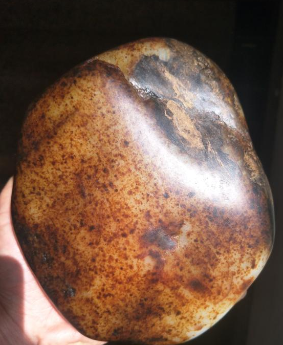 70万一克的羊脂白玉(100万元的羊脂白玉籽料)插图2