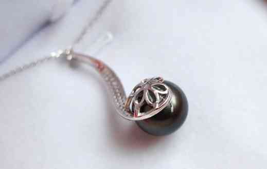 大溪地珍珠哪个颜色最好(大溪地珍珠哪个颜色最好lago)