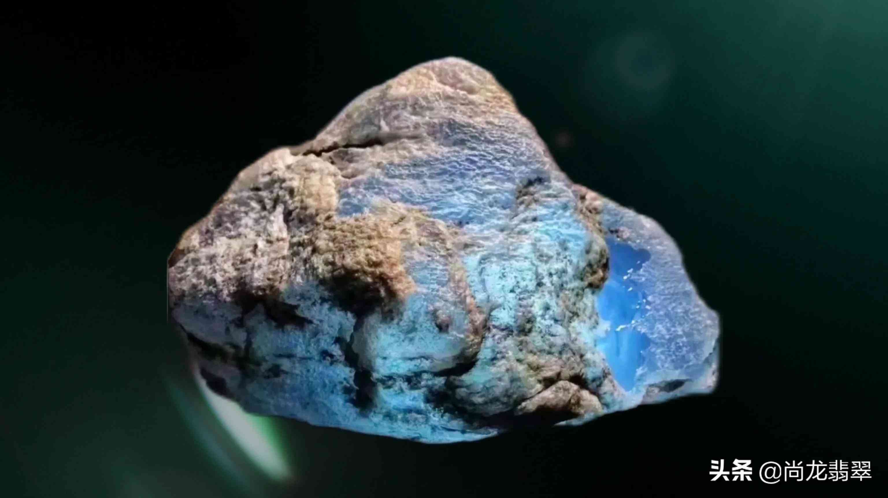 缅甸十大场口翡翠原石特点(缅甸各场口翡翠原石特点)