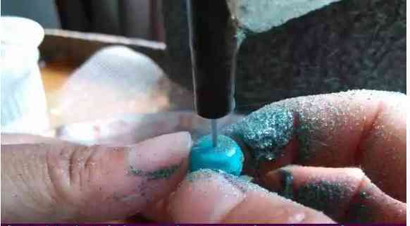 绿松石的灵性作用(绿松石有什么作用)