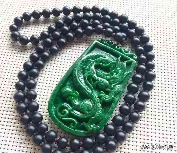 月光石五行属什么(月光石五行属什么和白月光一样嘛)