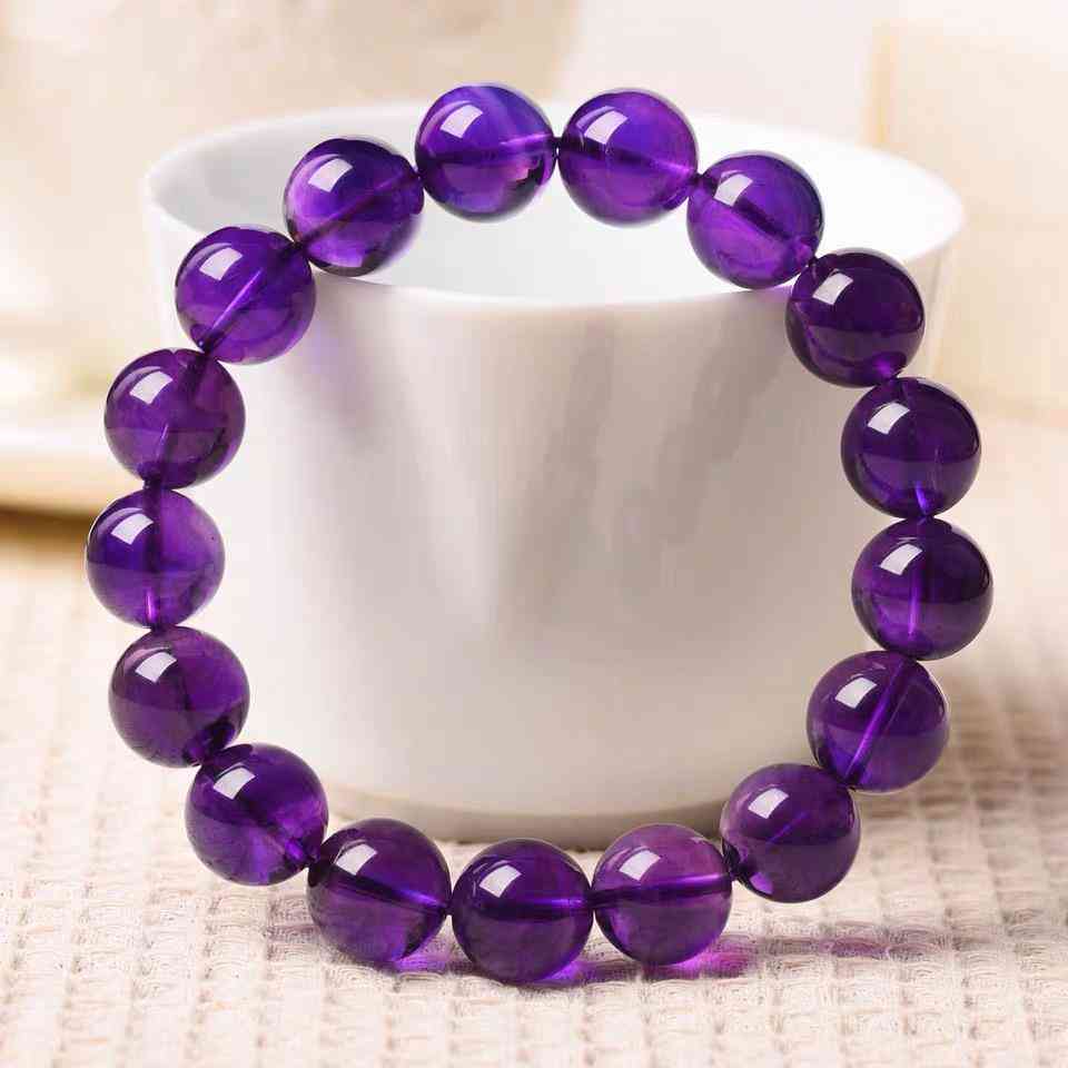 戴紫水晶的功效与作用(女人戴紫水晶的功效与作用)