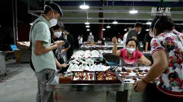 云南最大的翡翠市场在哪里(云南批发翡翠的地方)