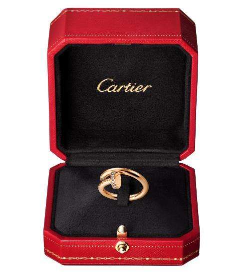 卡地亚玫瑰金戒指多少钱(卡地亚玫瑰金宽版戒指多少钱)