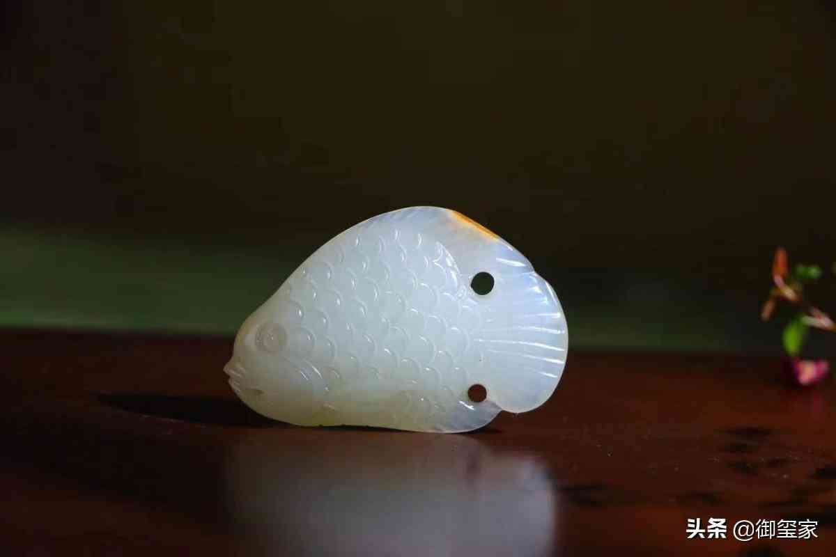 怎样鉴别和田玉的真假(怎样鉴别和田玉的真假最简单办法)