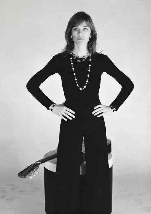 女款项链哪个品牌最好(女款项链哪个品牌最好300以内)