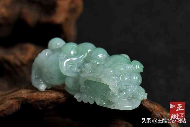 戴翡翠貔貅的讲究(玉石貔貅的佩戴讲究)