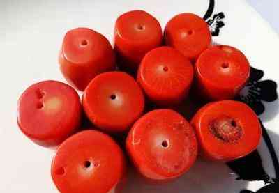 阿卡红珊瑚的鉴别方法(天然阿卡红珊瑚的图片)