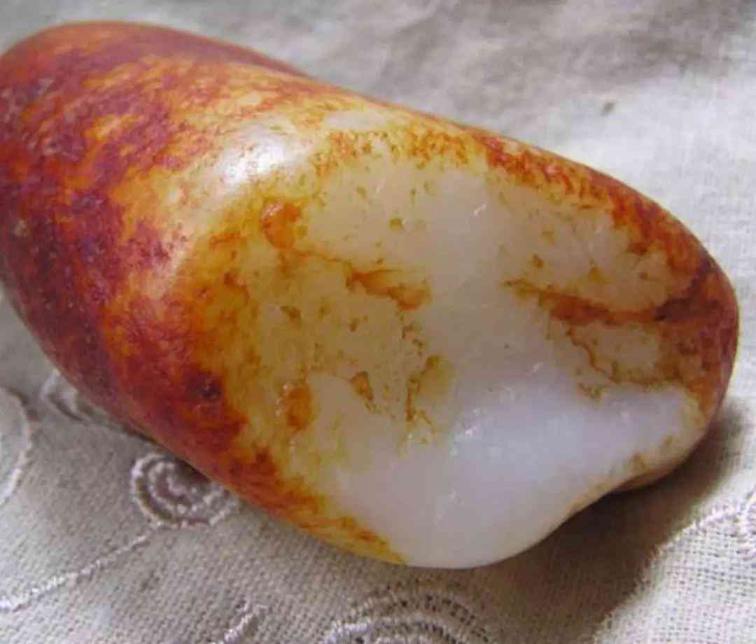 玉龙喀什河籽料的特征(喀拉喀什河籽料特征)