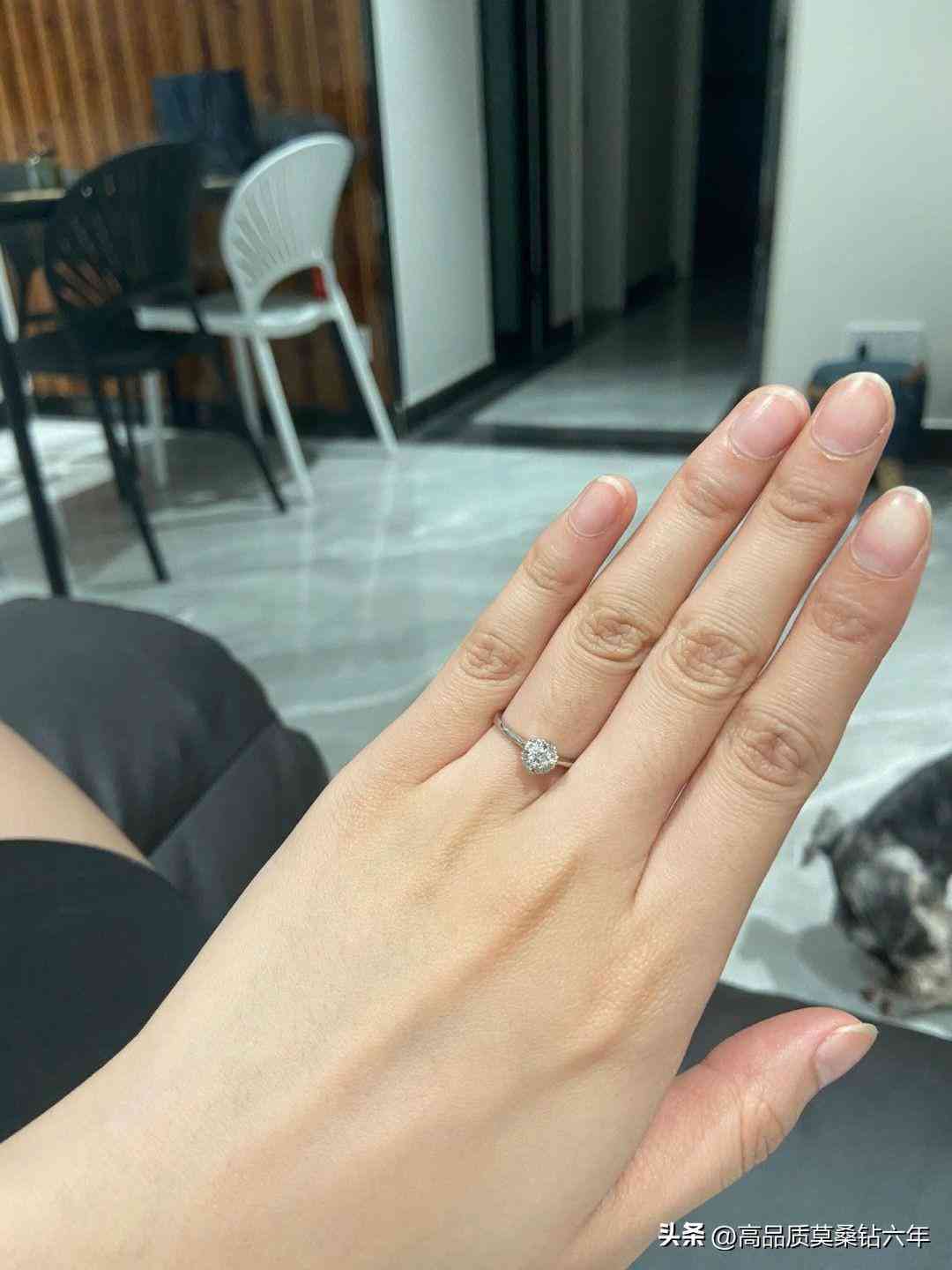 莫桑石价格多少一克拉(一克拉莫桑石的价格)