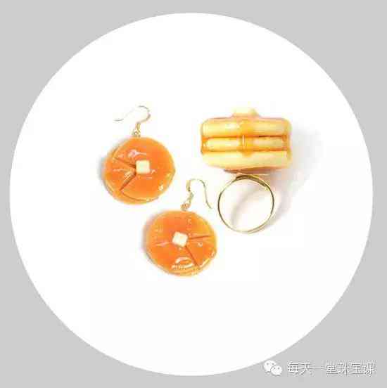 仿真钻石戒指(仿真钻戒是什么石头)