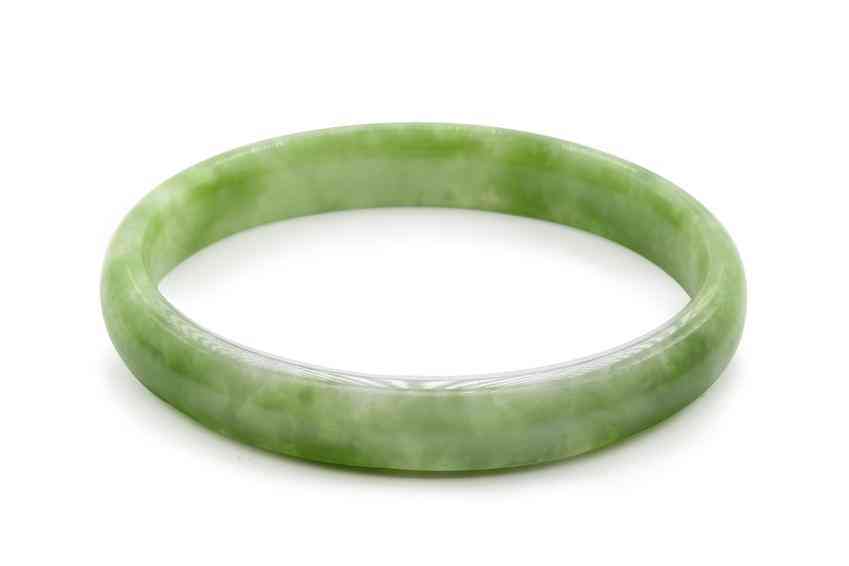 蜜蜡为什么晚上不能戴(蜜蜡睡觉为什么不能佩戴)