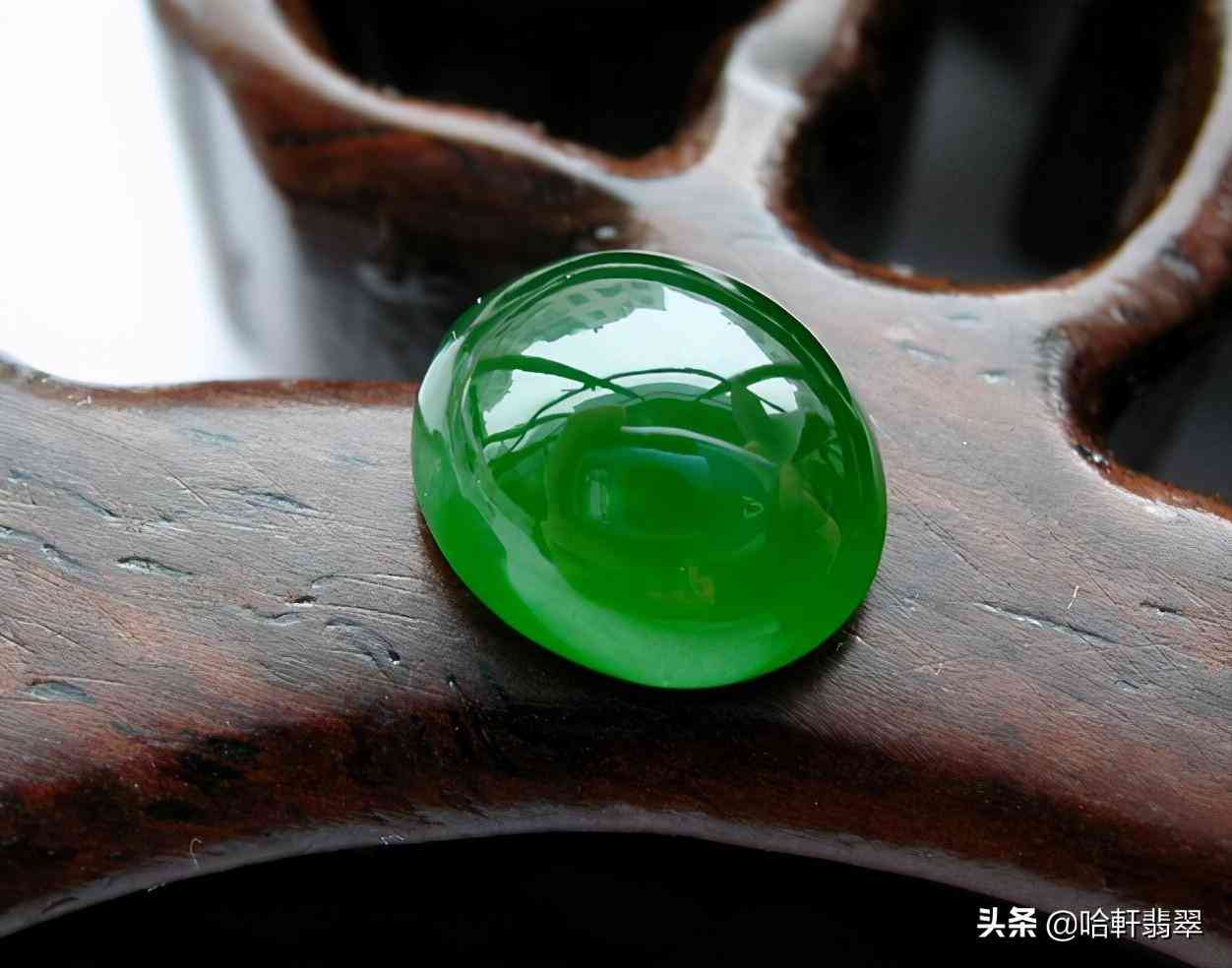 什么是翡翠的种水(什么是翡翠的种水色地工)插图7 什么是翡翠的种水(什么是翡翠的种水色地工)插图7