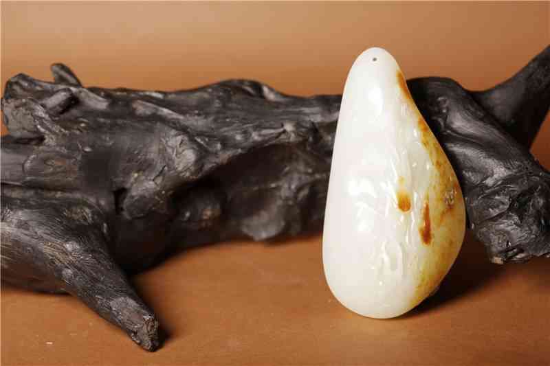 羊脂玉值不值钱(羊脂玉值得收藏吗)插图3