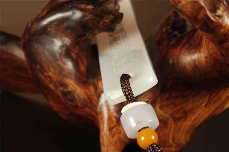 羊脂玉值不值钱(羊脂玉值得收藏吗)插图5