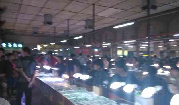 中国最大的翡翠市场在哪里(全国最大的翡翠市场在哪里)插图10 中国最大的翡翠市场在哪里(全国最大的翡翠市场在哪里)插图10