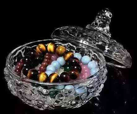 五大宝石不需要消磁(不消磁的水晶手链戴着会怎样)插图1 五大宝石不需要消磁(不消磁的水晶手链戴着会怎样)插图1