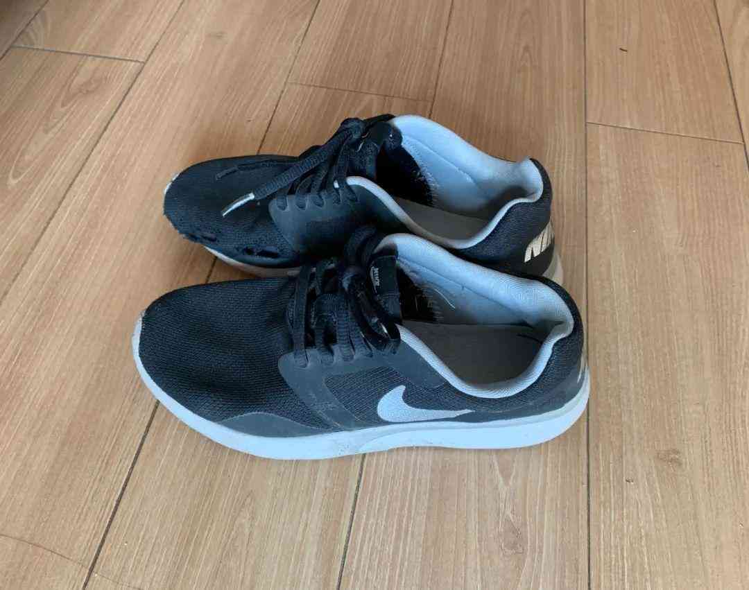 白金耳钉大概多少钱(白金耳钉好处)插图7 白金耳钉大概多少钱(白金耳钉好处)插图7