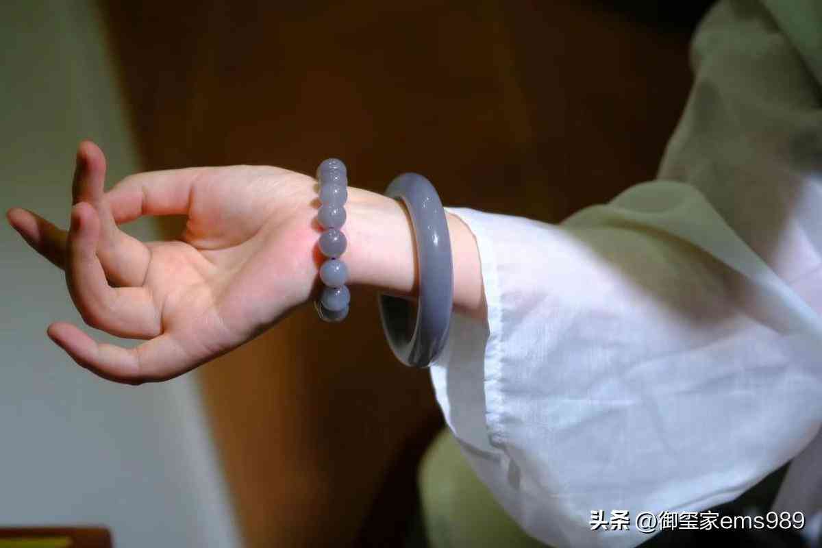 戴玉的好处(戴玉的好处和禁忌有什么讲究)插图1