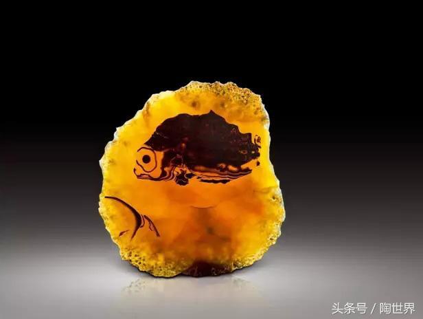 300元买的玉髓是真的吗(真假玉髓对比照图片)插图7 300元买的玉髓是真的吗(真假玉髓对比照图片)插图7