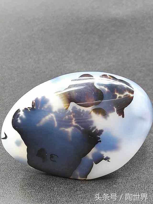 300元买的玉髓是真的吗(真假玉髓对比照图片)插图16 300元买的玉髓是真的吗(真假玉髓对比照图片)插图16