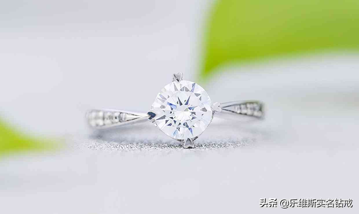 结婚买多少钱的钻戒(一般结婚买多大的钻石)插图2