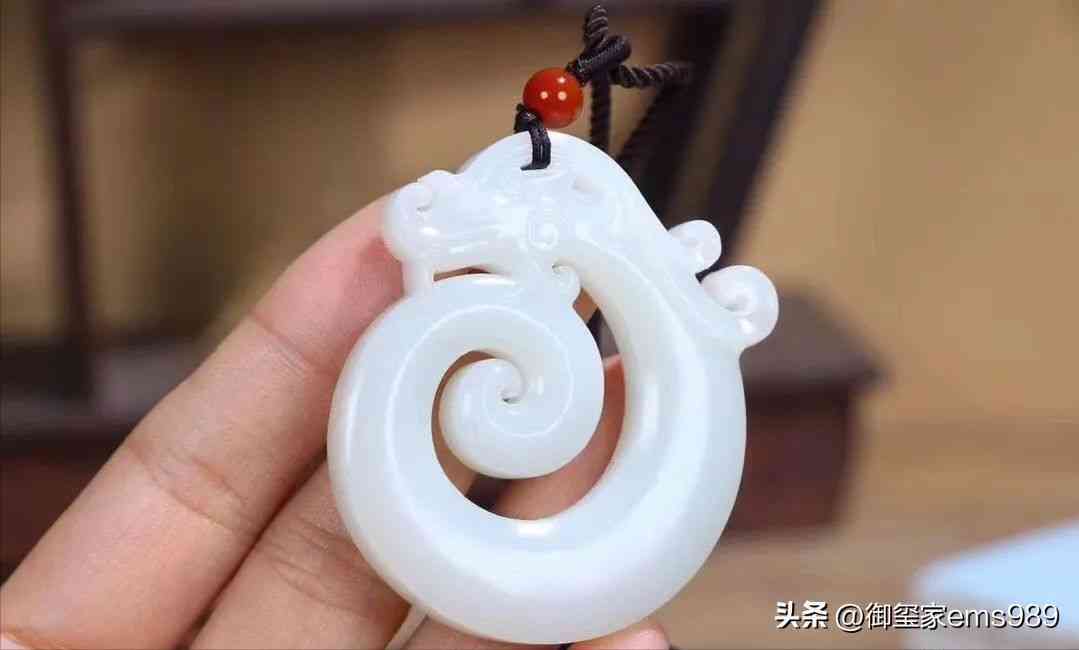 怎样知道玉认自己了(玉有灵性了,啥表现)插图2 怎样知道玉认自己了(玉有灵性了,啥表现)插图2