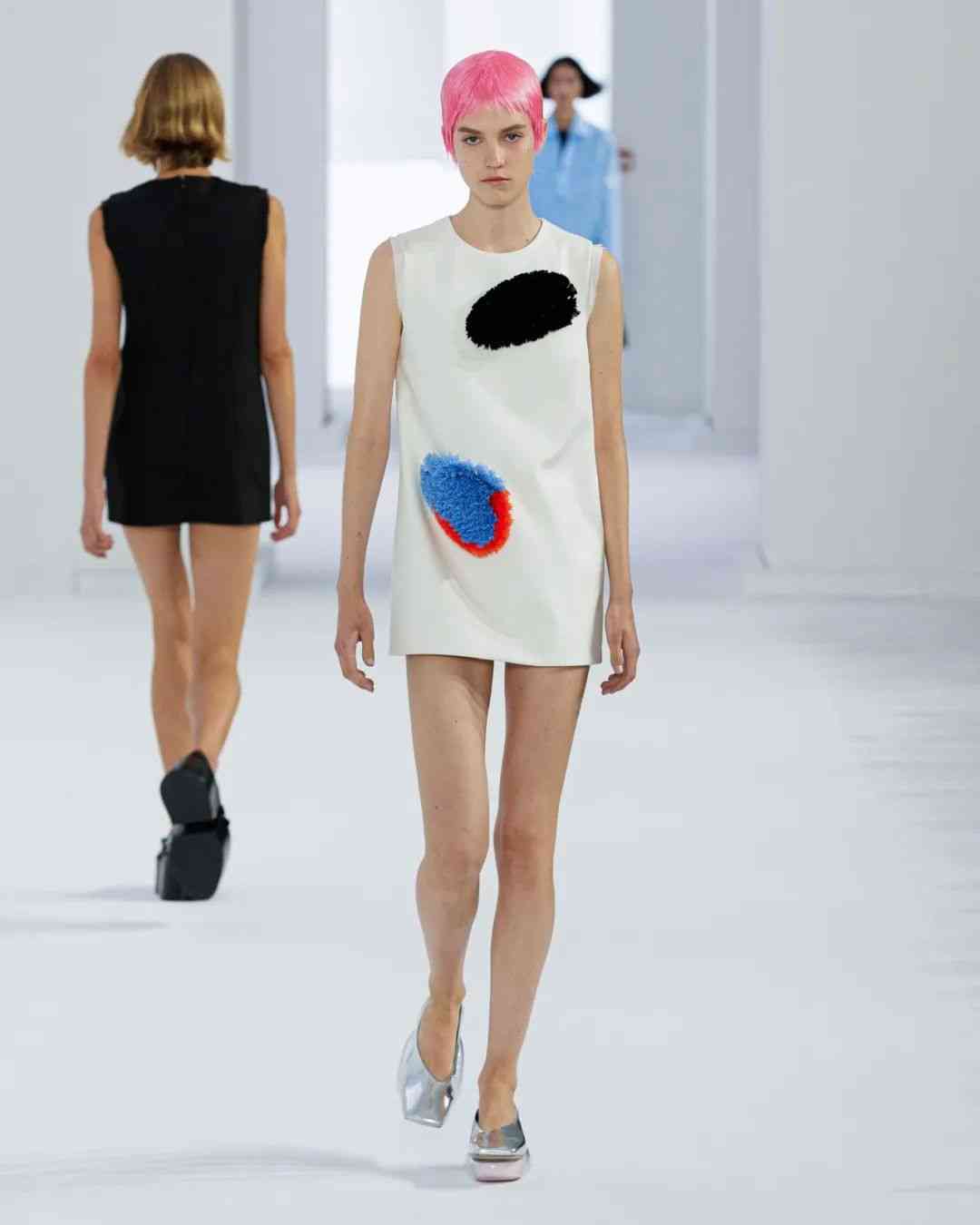 蒂芙尼新款戒指(蒂芙尼新款戒指图片)插图18 蒂芙尼新款戒指(蒂芙尼新款戒指图片)插图18