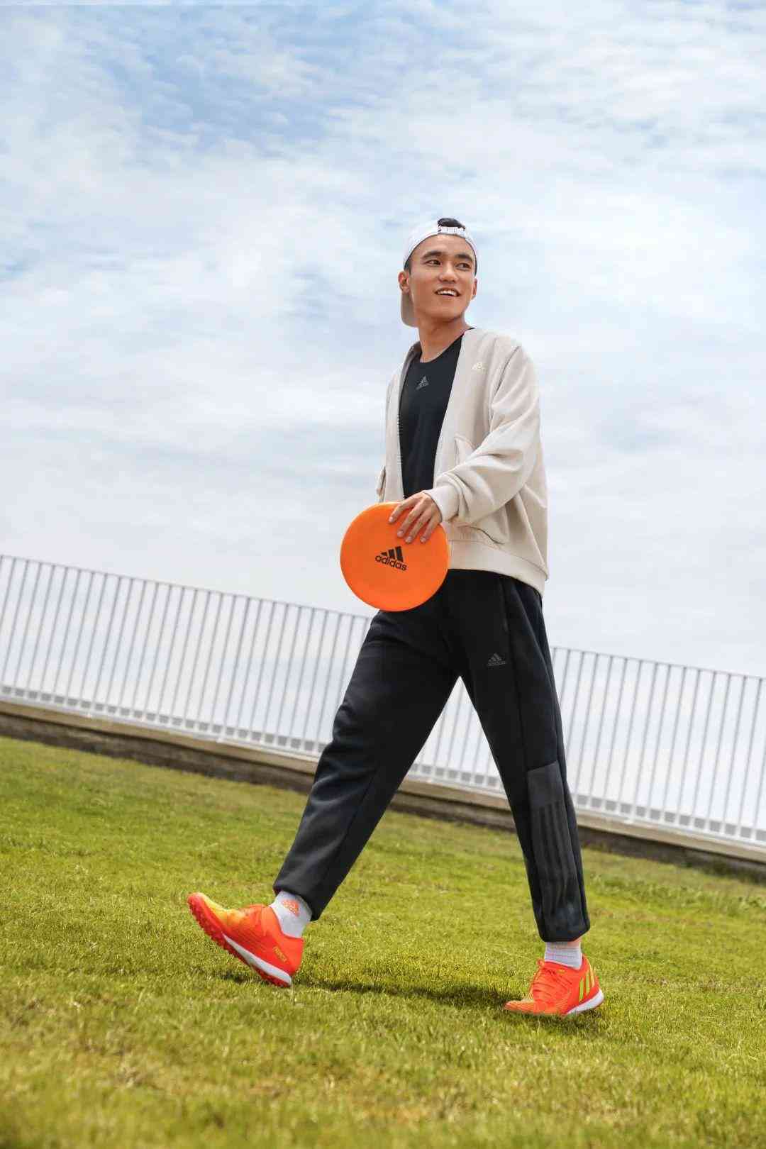 蒂芙尼新款戒指(蒂芙尼新款戒指图片)插图42 蒂芙尼新款戒指(蒂芙尼新款戒指图片)插图42