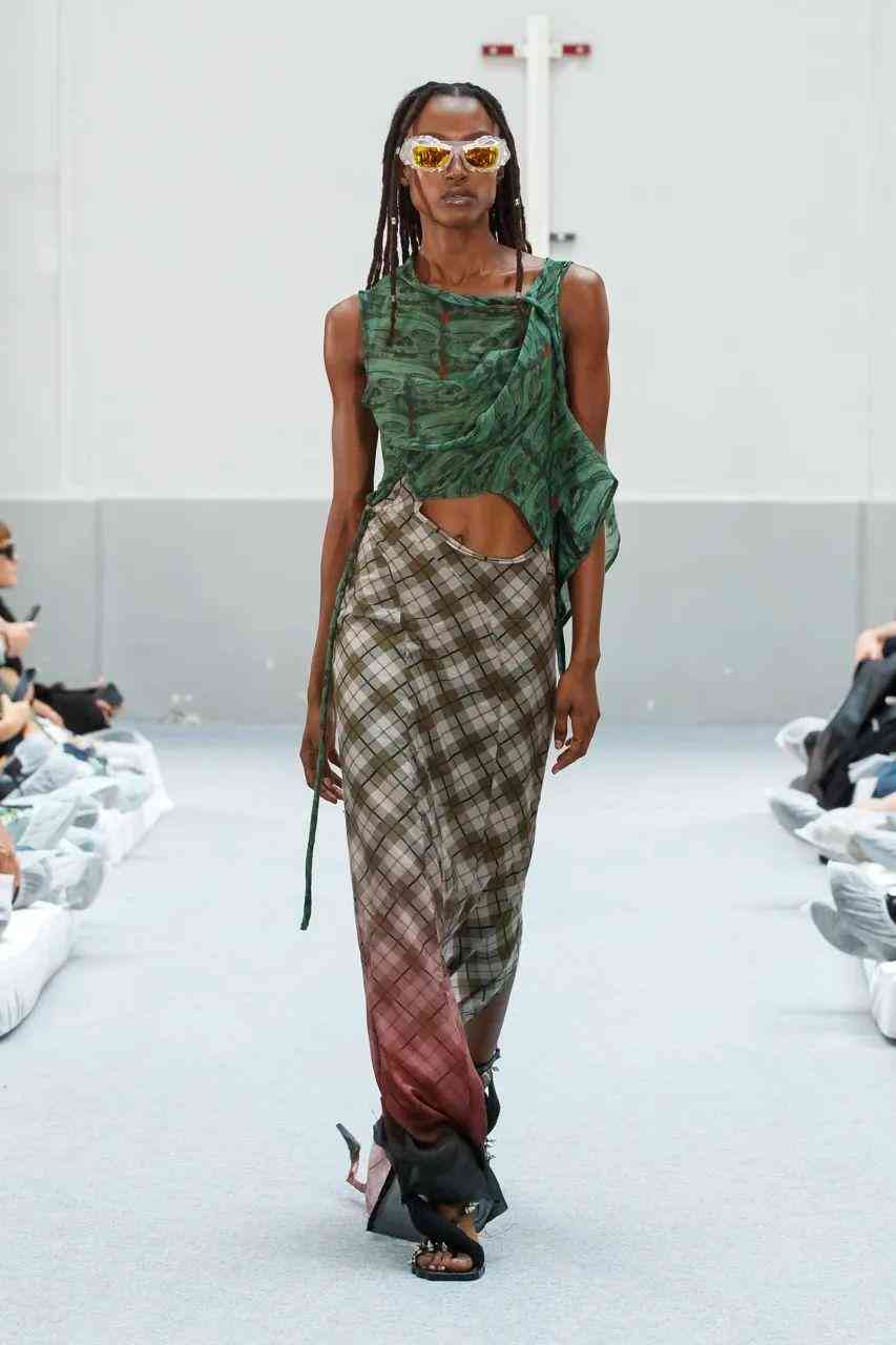 蒂芙尼新款戒指(蒂芙尼新款戒指图片)插图54 蒂芙尼新款戒指(蒂芙尼新款戒指图片)插图54