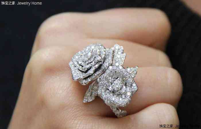 女生右手戴戒指(女生右手中指戴戒指)插图9 女生右手戴戒指(女生右手中指戴戒指)插图9